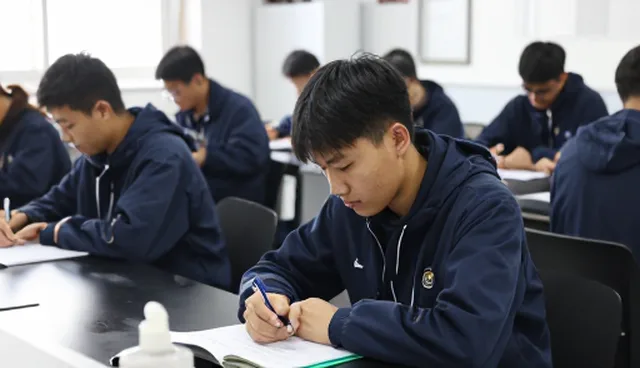 教学效率下降的原因及素质拓展的应对策略